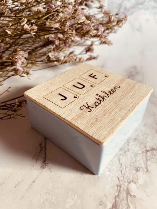 Vierkant doosje met houten deksel - Juf