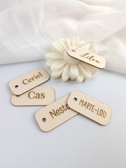 Label ecru met gravure – 40 x 20 mm – 10 stuks